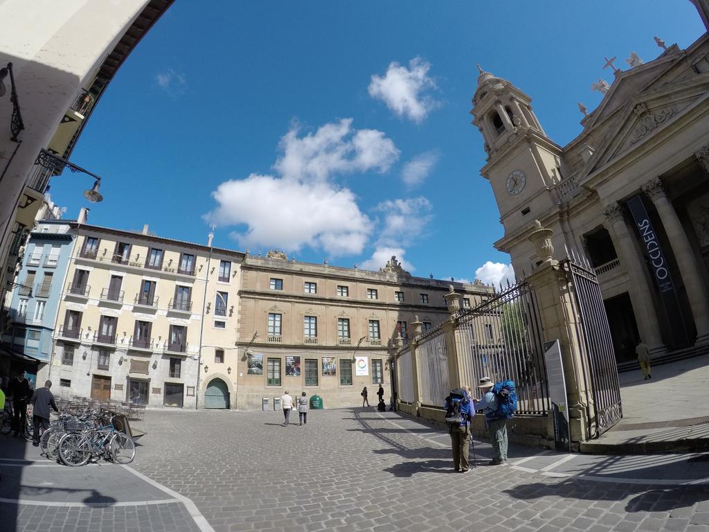 Plaza Catedral Hostel Pamplona Exterior photo