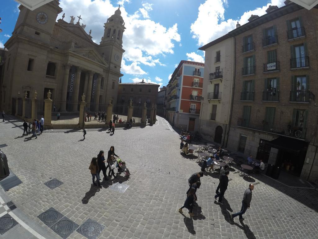 Plaza Catedral Hostel Pamplona Exterior photo