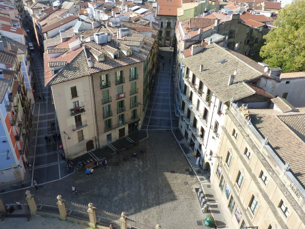 Plaza Catedral Hostel Pamplona Exterior photo